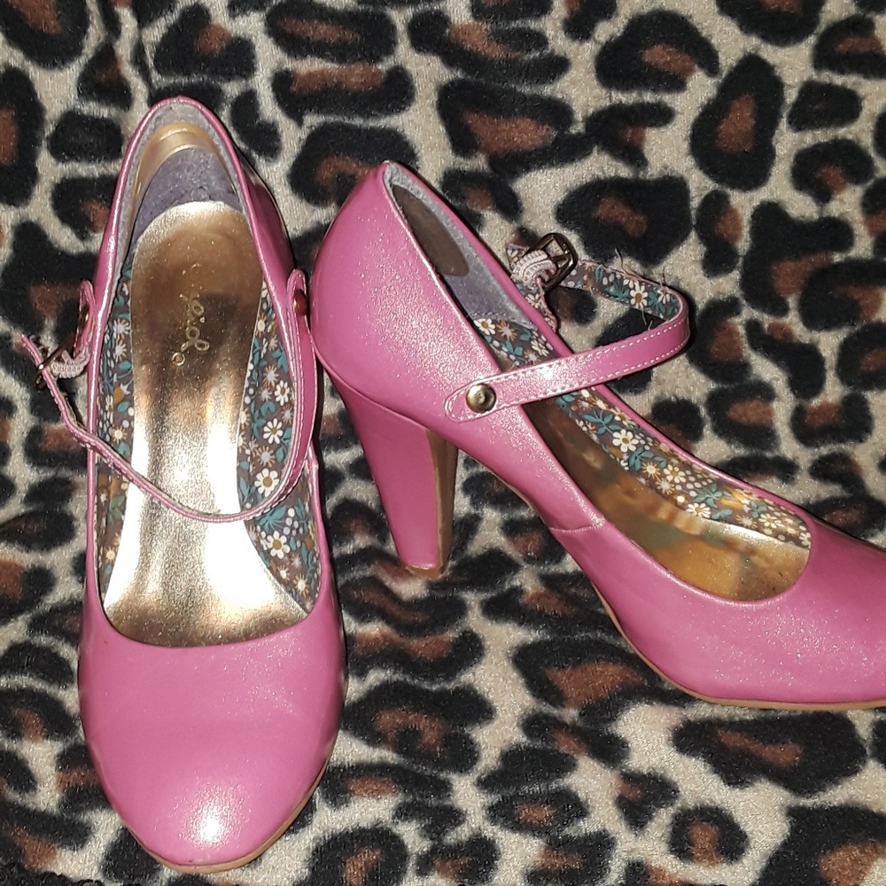 pink sparkly heels